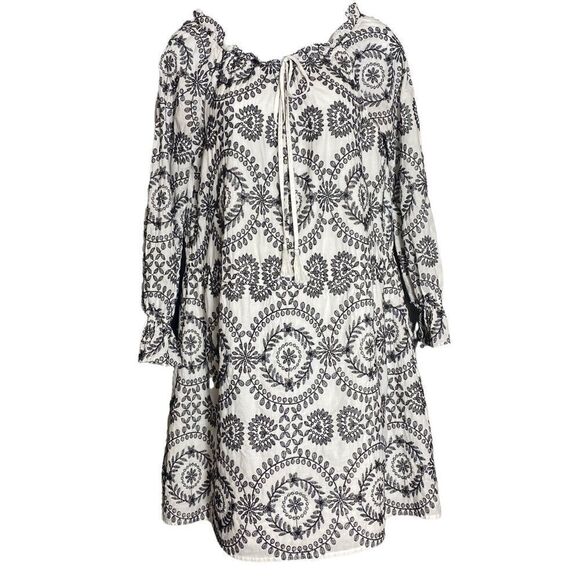 Sam Edelman Dresses & Skirts - Sam Edelman Embroidered Shift Dress Size 6